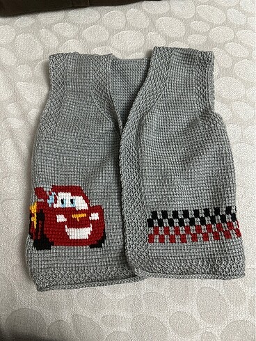 Örgü bebek yelek