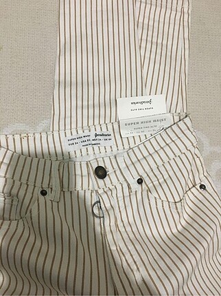 Stradivarius Sıfır ürün pantolon