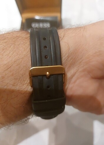 GUESS ERKEK SAAT SİLİKON KAYIŞ W0864G2 - Görsel 6