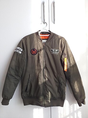 90's Vintage Bomber Mont