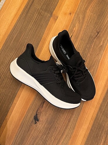 OYSHO Sneaker