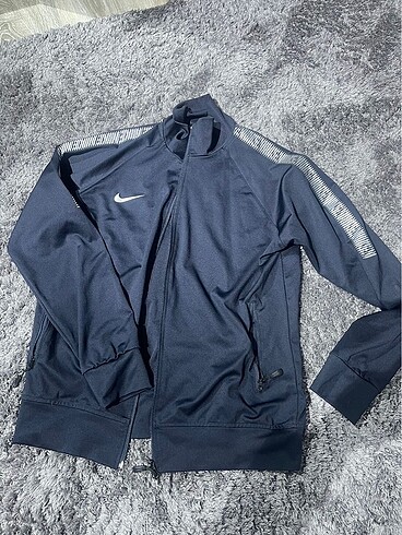 nike hırka