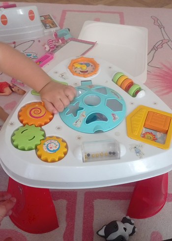 Çok Renkli Eğitici Aktivite Masası