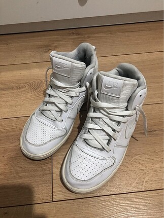 Nike orjinal boğazlı airforce 40