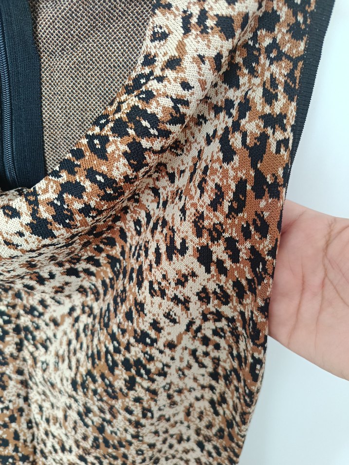 Kahverengi Leopar Desenli, triko kumaş Kolsuz Midi Elbise - Görsel 5