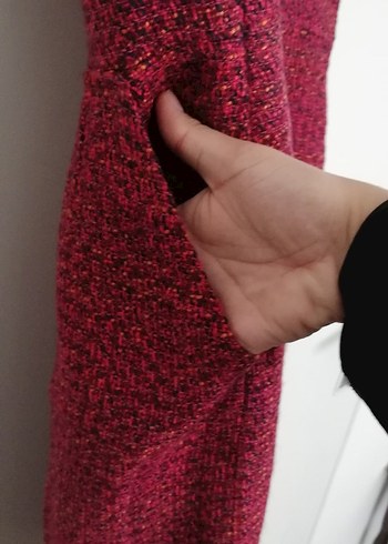 Düğmeli Bordo koyu pembe ,kaşe kumaş,boncuk işlemeli Midi Elbise - Görsel 13