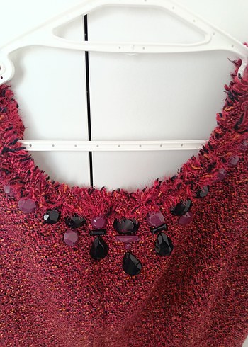 Düğmeli Bordo koyu pembe ,kaşe kumaş,boncuk işlemeli Midi Elbise - Görsel 7