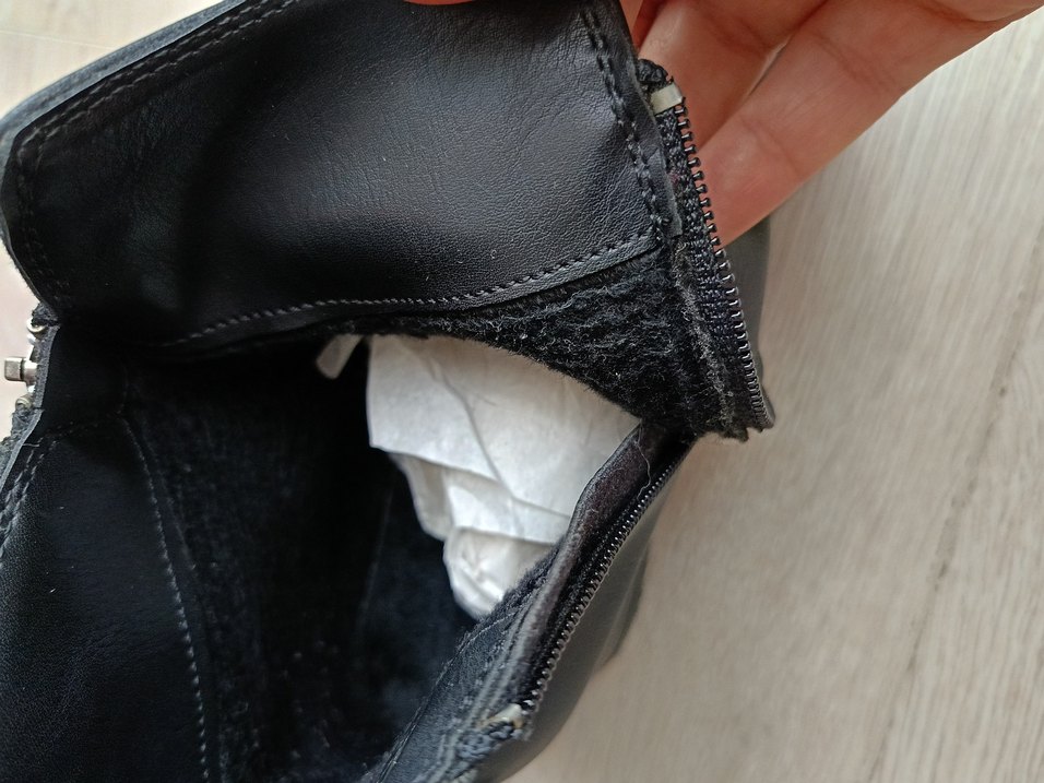 Siyah Deri Fermuarlı Kadın Botu - Görsel 5