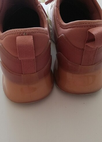 Guess Gues spor ayakkabı