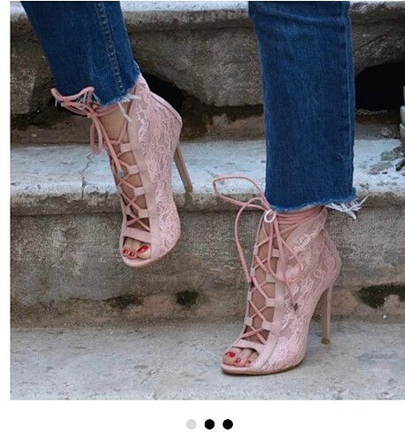 Pelinin Ayakkabıları Pelinin ayakkabıları dantelli bootie