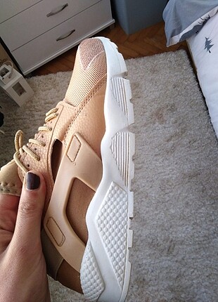 Nike Gold Ross spor ayakkabi