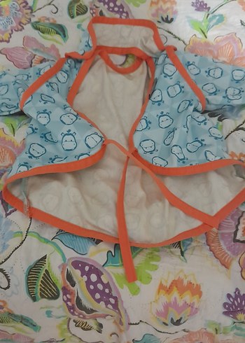 Desenli Çok Renkli Bebek Önlüğü - Görsel 5