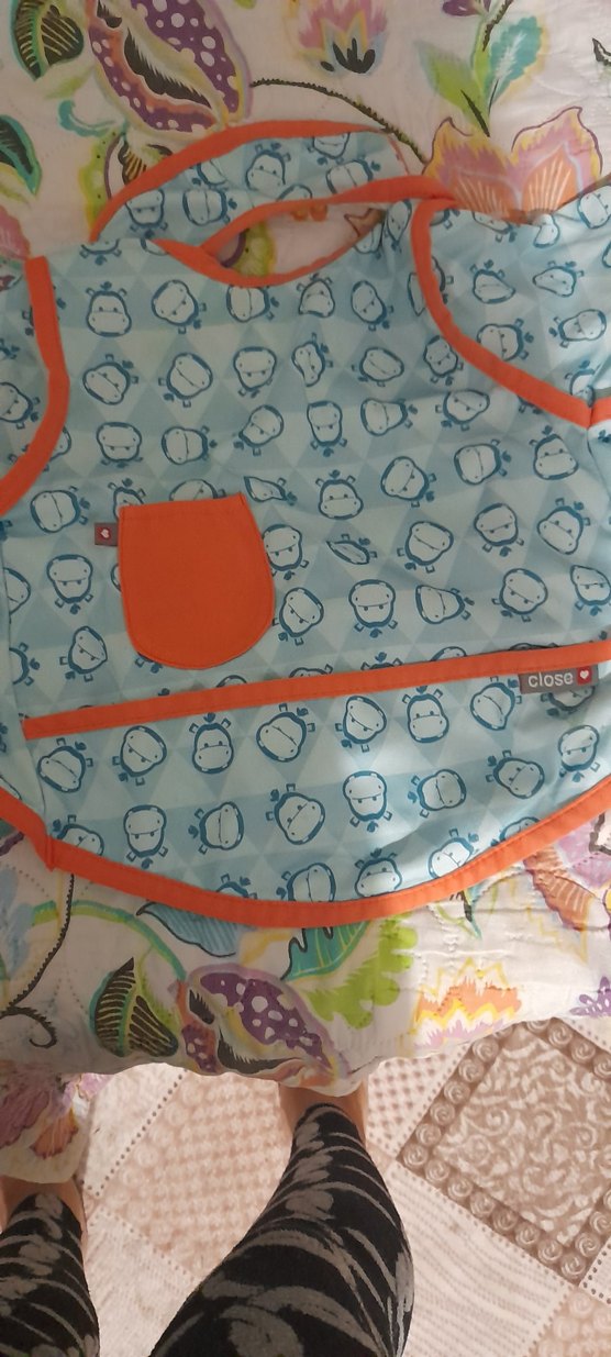 Desenli Çok Renkli Bebek Önlüğü - Görsel 3