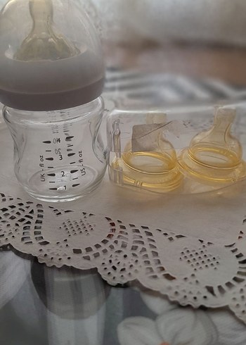 AVENT Bebek Biberonu ve Yedek Emzik Seti - Görsel 2