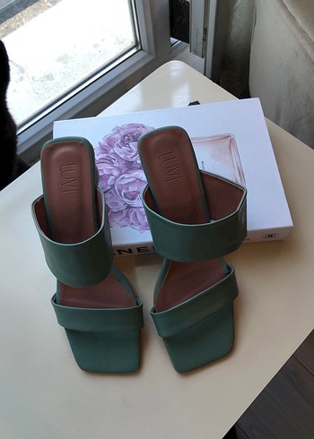 Yeşil Topuklu Kadın Sandalet - Görsel 2