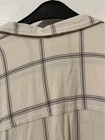 m Beden ten rengi Renk Pull and bear ekoseli gömlek