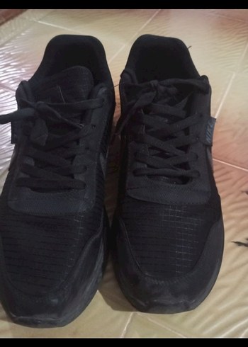 42 Beden NİKE Siyah Bağcıklı Erkek Spor Ayakkabı