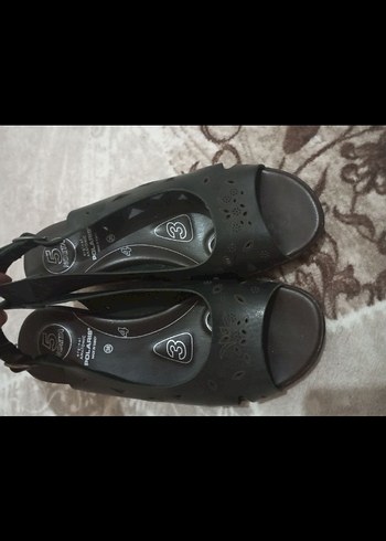 POLARİS Siyah Dolgu Topuk Sandalet - Görsel 3