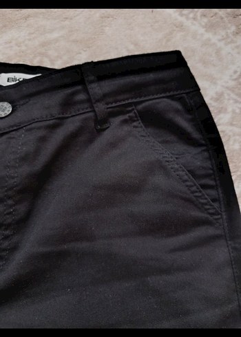 LC WAİKİKİ Siyah Kemerli Kadın Kumaş Pantolon - Görsel 4