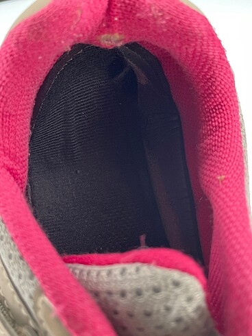 36 Beden çeşitli Renk PreLoved Spor Ayakkabı %70 İndirimli.