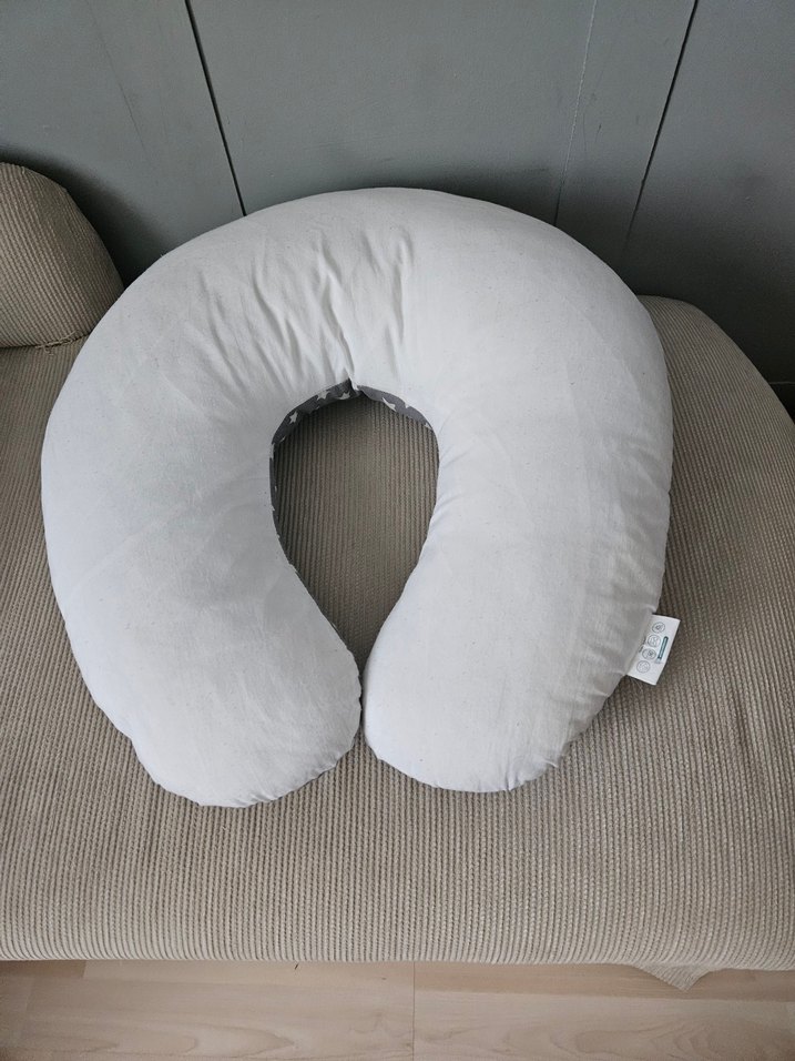 Gri Yıldız Desenli Emzirme Yastıgı - Görsel 3