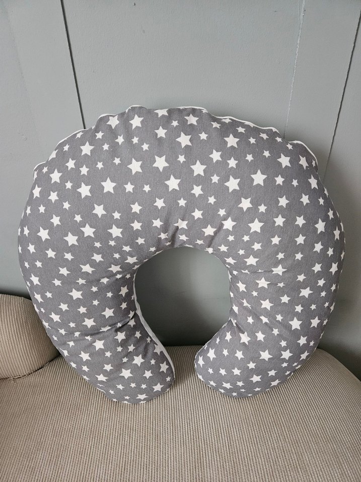 Gri Yıldız Desenli Emzirme Yastıgı - Görsel 2