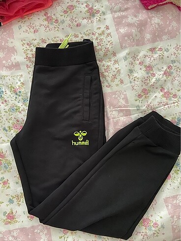 Hummel eşofman