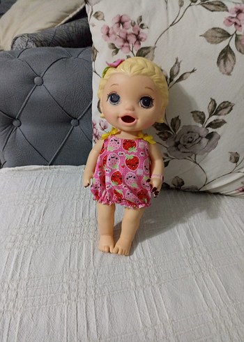 Renkli Pembe Elbiseli Bebek