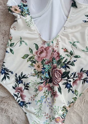 Çiçek Desenli Bohem Beyaz Mayo - Görsel 4