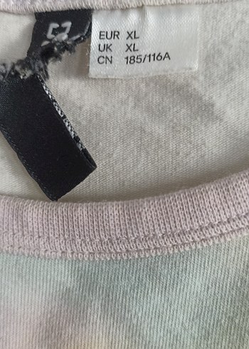 Renkli Batik Desenli Hamile Tişörtü - Görsel 3