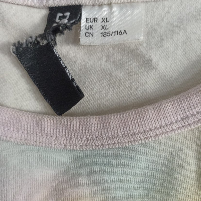 Renkli Batik Desenli Hamile Tişörtü - Görsel 3