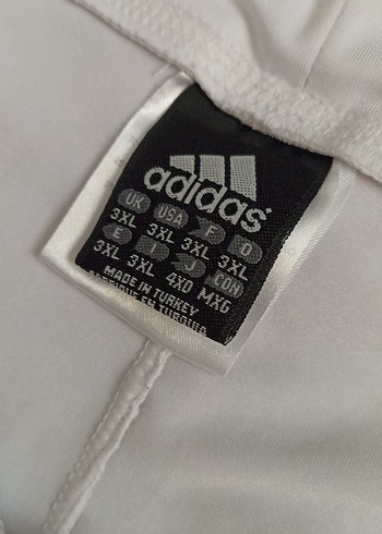 Adidas Beyaz Gri Şeritli Battaniye - Görsel 3