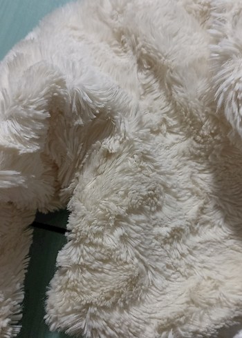 Kız Çocuk Beyaz Kürk Detaylı Bolero - Görsel 4