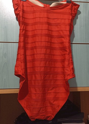 Kırmızı Pliseli İnce Askılı Mayo - Görsel 4