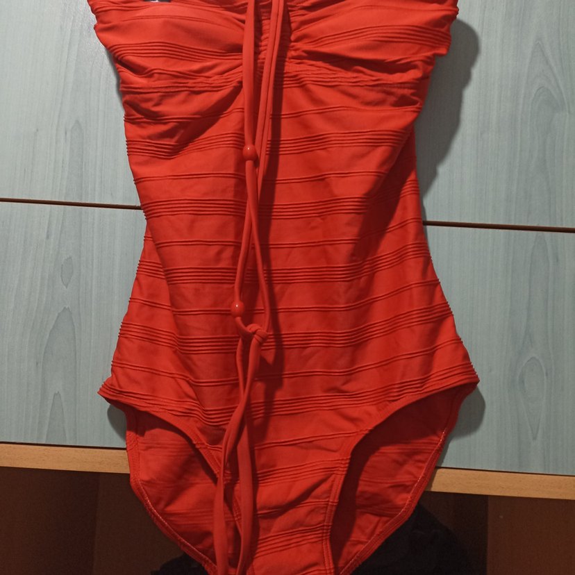 Kırmızı Pliseli İnce Askılı Mayo - Görsel 2