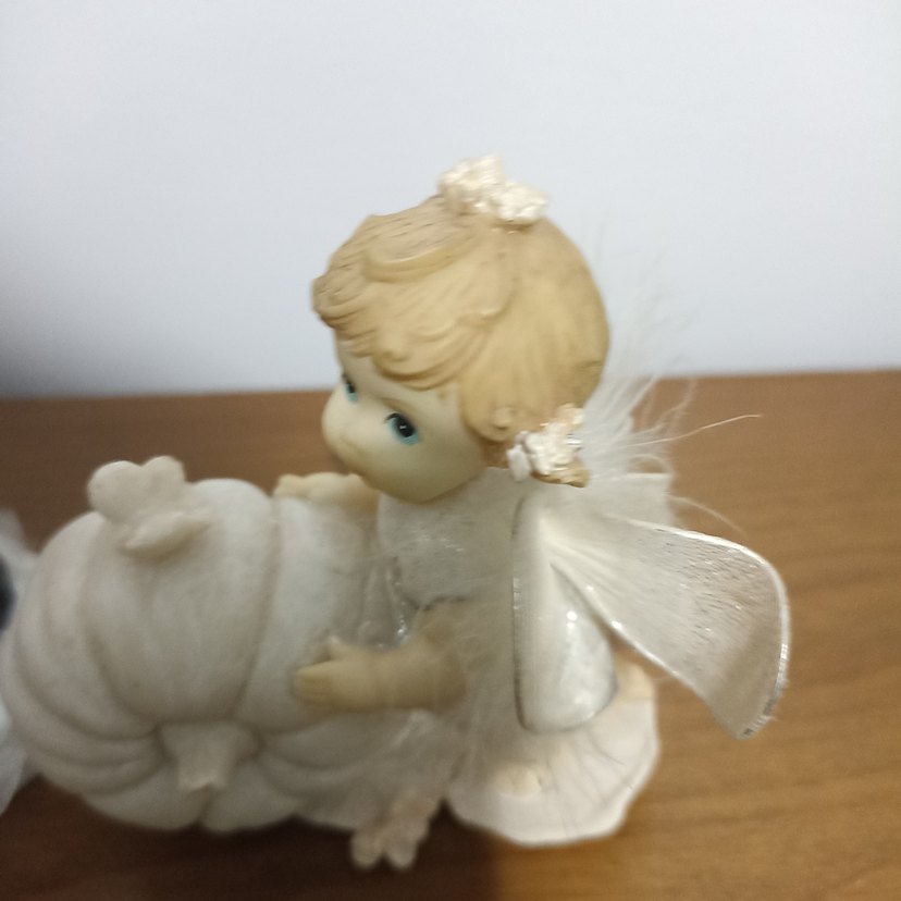 Beyaz Pastel Renkli Figürin Seti - Görsel 3