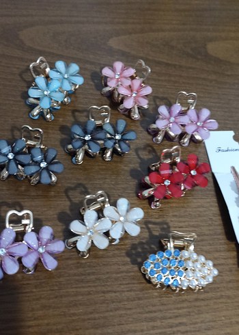 Renkli Boncuklu Çiçekli Saç Tokası - Görsel 2