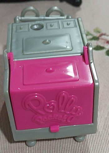 Pembe ve Gri Oyuncak Araba - Görsel 2