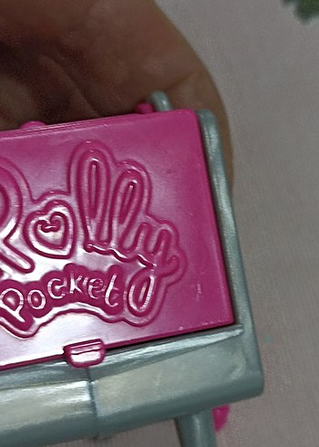 Pembe ve Gri Oyuncak Araba - Görsel 5