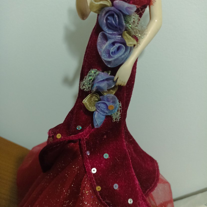 Bordo Renkli Şapkalı Bebek - Görsel 2