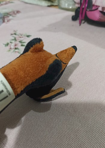 Kahverengi ve Siyah Yumuşak Oyuncak Köpek - Görsel 4