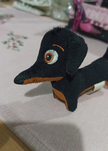 Kahverengi ve Siyah Yumuşak Oyuncak Köpek - Görsel 2