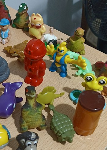 Renkli Mini Aksiyon Figürleri Seti - Görsel 7