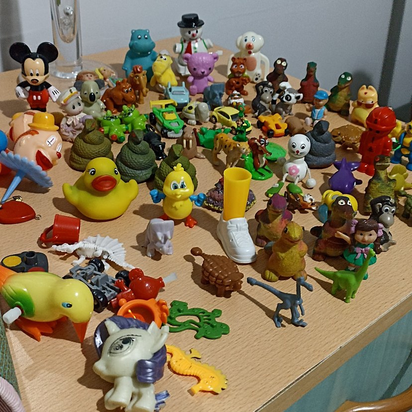 Renkli Mini Aksiyon Figürleri Seti - Görsel 2