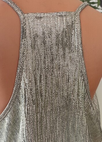 Zara Bluzz