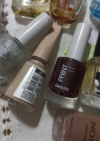 Kiko Bej Renkli Gabrini ve Busble Oje Seti