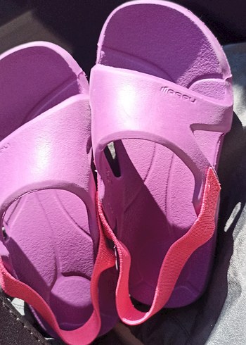 Decathlon Pembe Cırt Cırtlı Kız Terlik