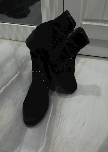 Siyah Süet Gotik Stiletto Topuklu Kadın Bot - Görsel 2