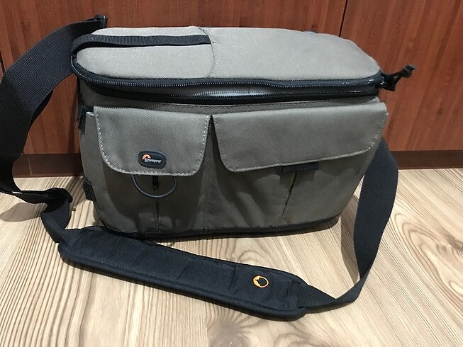 lowepro photo runner 100