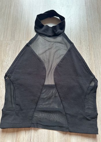 Siyah Yüksek Yakalı Drapeli Transparan Crop Top